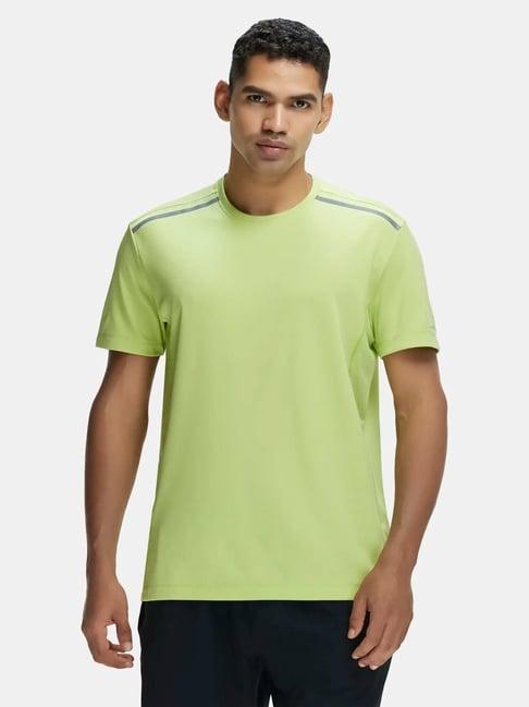 jockey mv35 green glow microfiber elastane stretch half sleeves t-shirt with stay fresh treatment