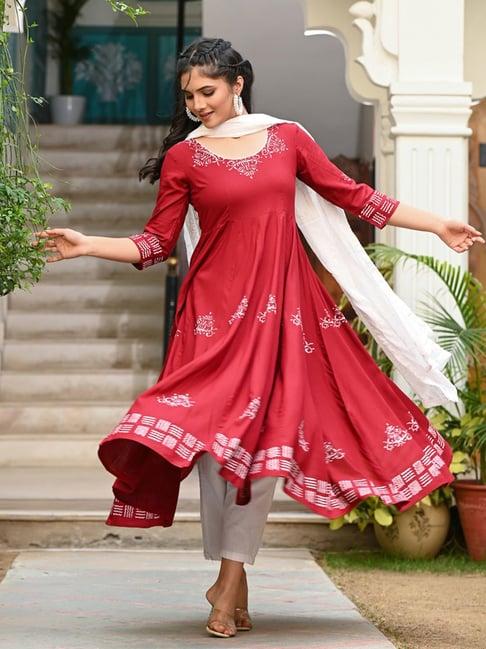 indi inside maroon block print kurta with pant & dupatta