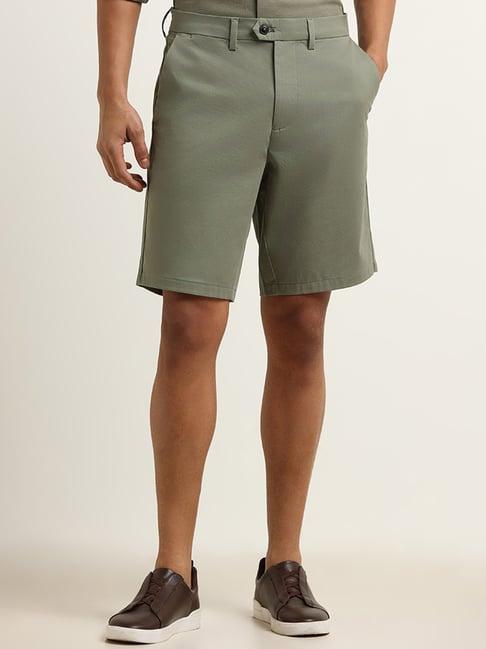 ascot by westside green solid mid-rise relaxed fit shorts