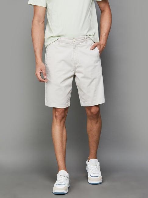 fame forever cream regular fit shorts