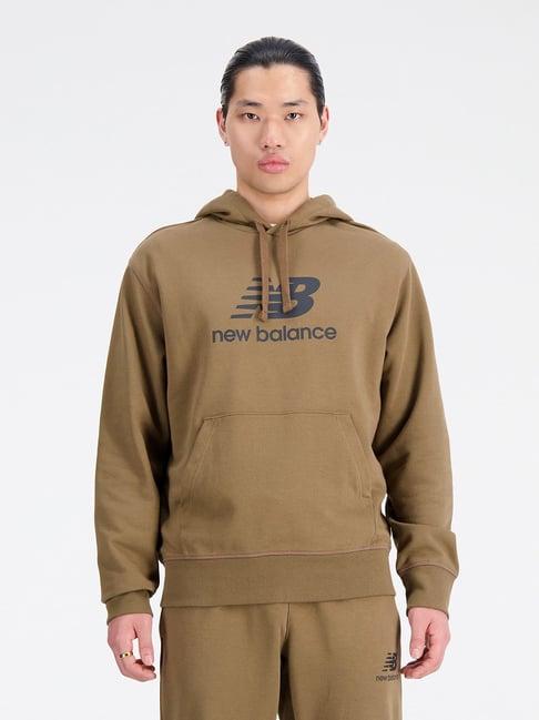 new balance dark earth comfort fit logo print hooded sweatshirt