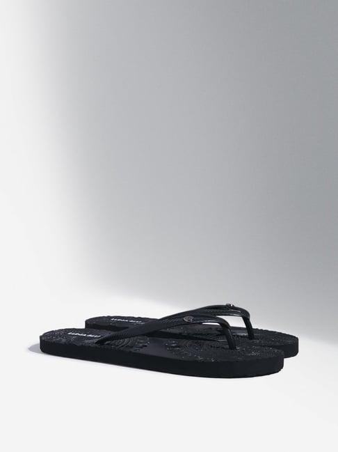 luna blu by westside black embossed flip-flop