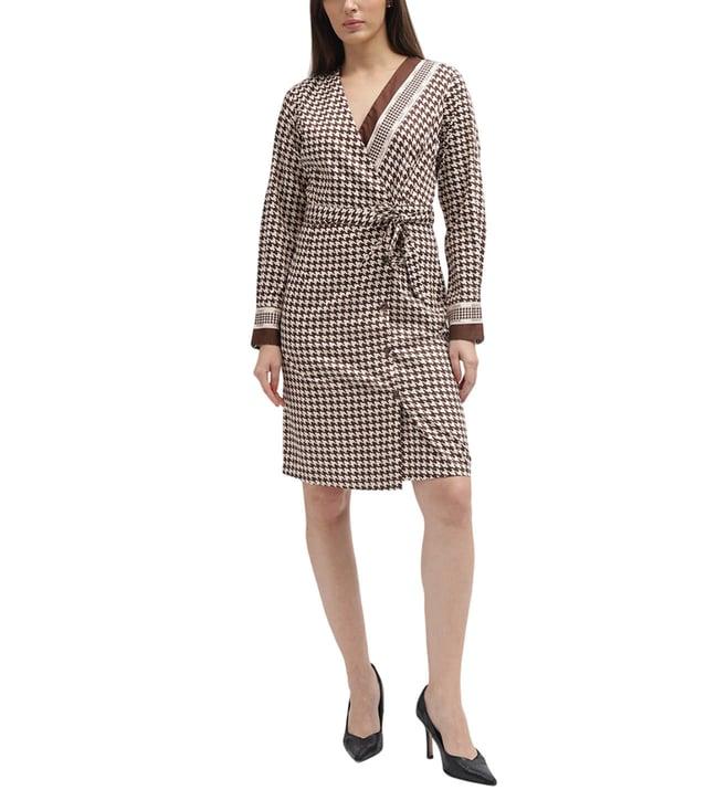 iconic brown houndstooth printed flare fit dress