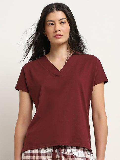 wunderlove by westside maroon solid v-neck cotton top