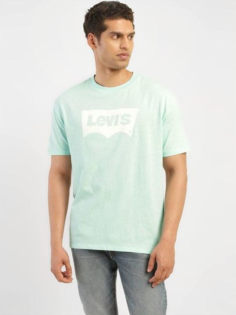 levi's green regular fit printed t-shirt