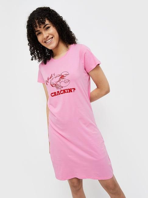 ginger by lifestyle pink & red cotton graphic print night dress