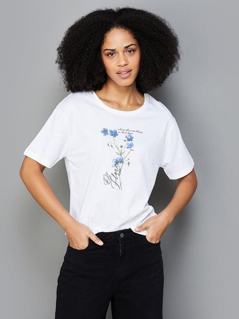 fame forever by lifestyle white & blue cotton floral print t-shirt