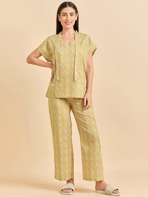 sweet dreams yellow cotton printed t-shirt & pyjama set