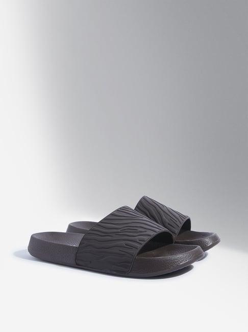 soleplay by westside dark brown wave-textured slides