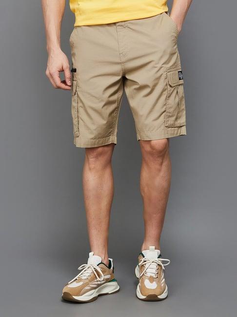 bossini beige regular fit cotton cargo shorts