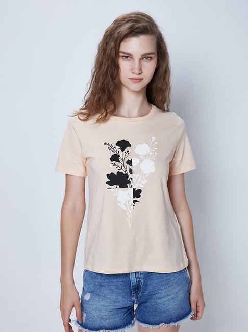 cover story peach floral print t-shirt