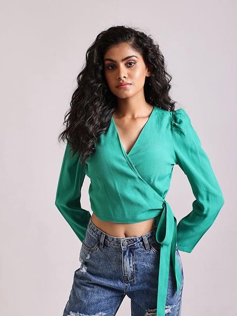 cover story green regular fit crop top