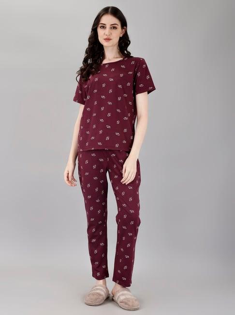 smarty pants maroon printed t-shirt with pyjamas