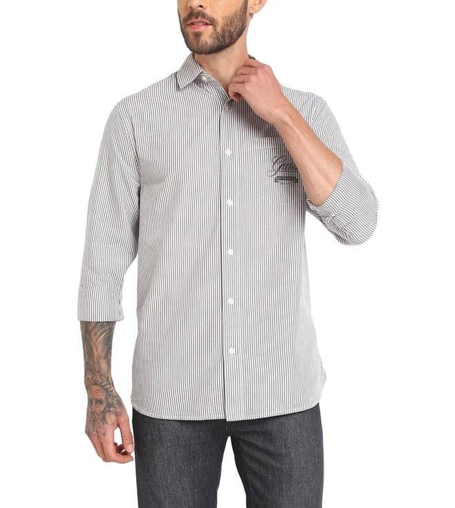 guess men's grey cotton striped regular fit spread collar full sleeve shirt