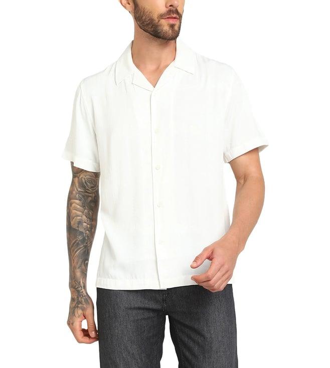 guess men's white polyester blend printed regular fit cuban collar short sleeve shirt