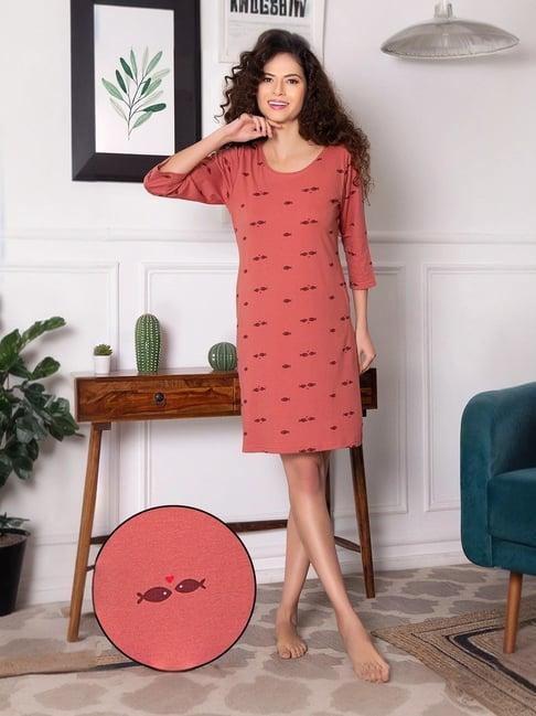 clovia pink printed night dress