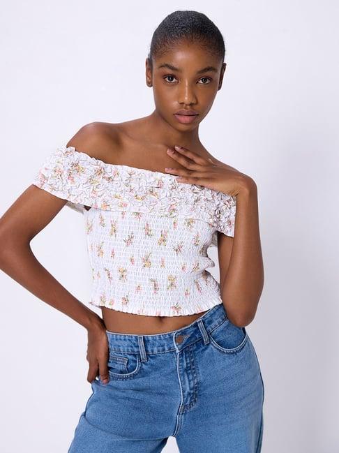 cover story white cotton floral print crop top