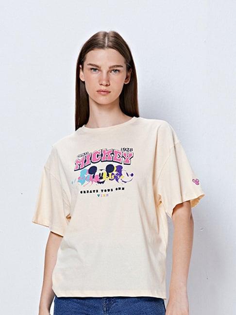 cover story light yellow cotton graphic print oversized t-shirt