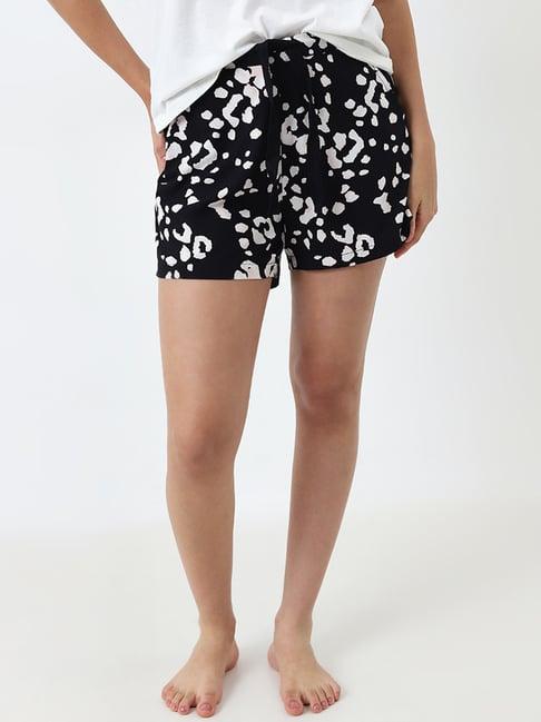 wunderlove by westside black abstract printed high-rise shorts