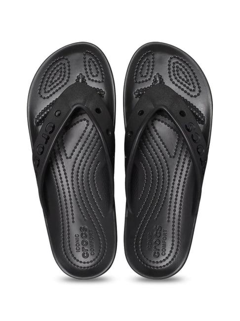 crocs men's baya black flip flops