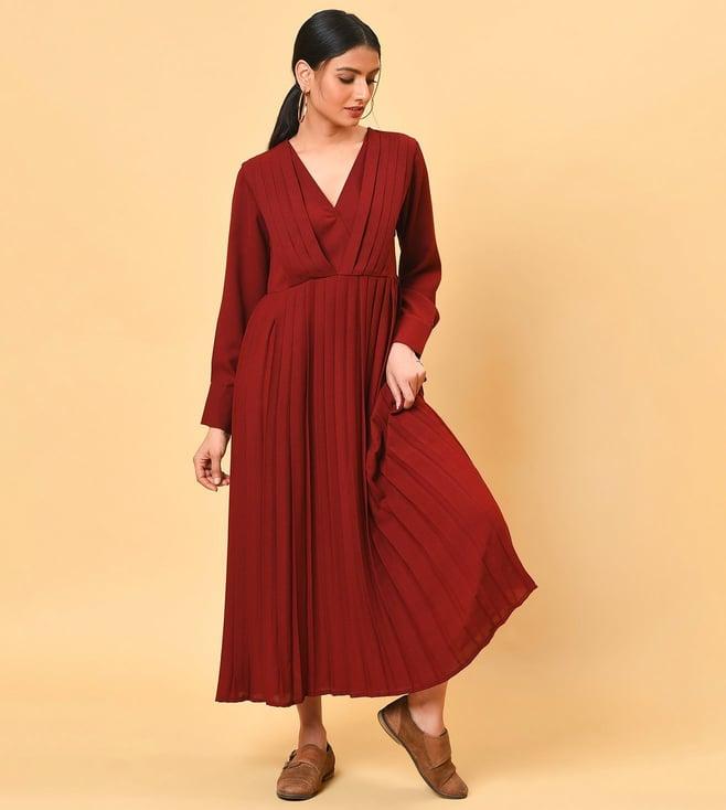 nuhh maroon comfort fit ulta chic pleated long dress