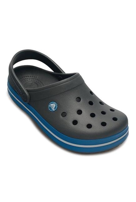 crocs unisex dark grey & blue back strap clogs