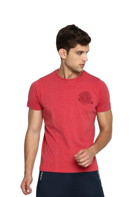 basics red crew t-shirt