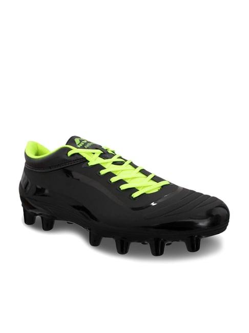 nivia airstrike black football shoes