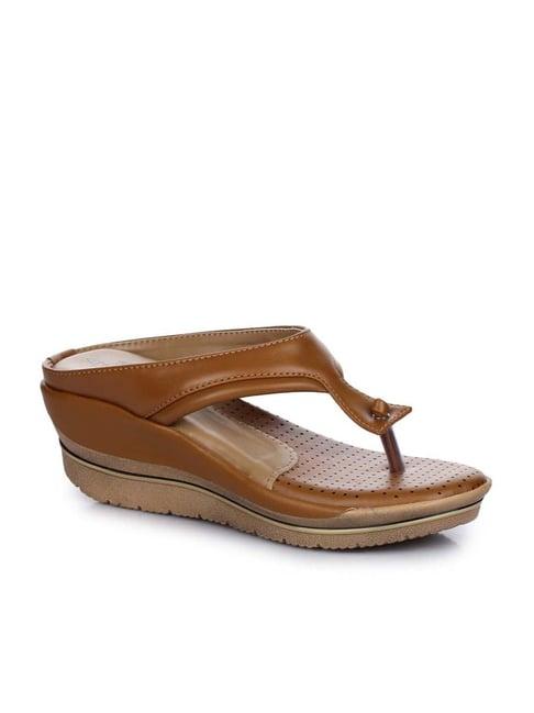 senorita by liberty women's tan thong wedges