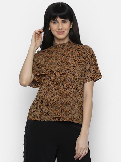 isu by radhika apte brown printed top