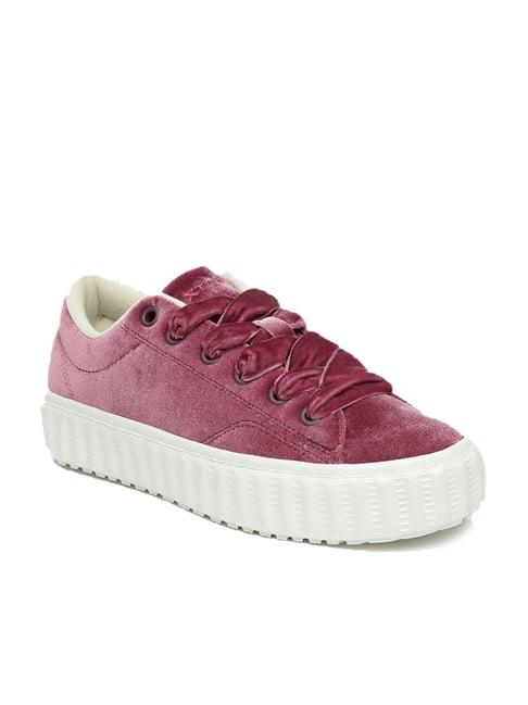 xtep women's velvet maroon skateboarding shoes