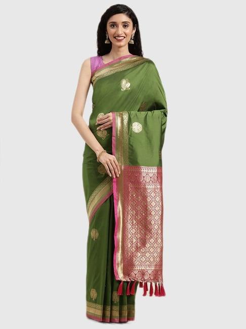 vastranand green textured saree with blouse