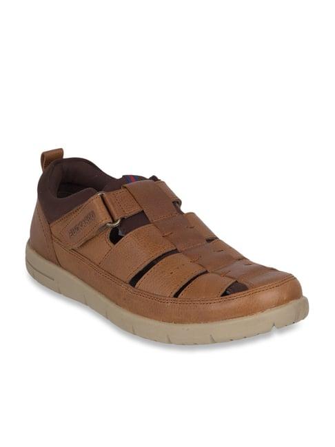 buckaroo men's walkton tan fisherman sandals