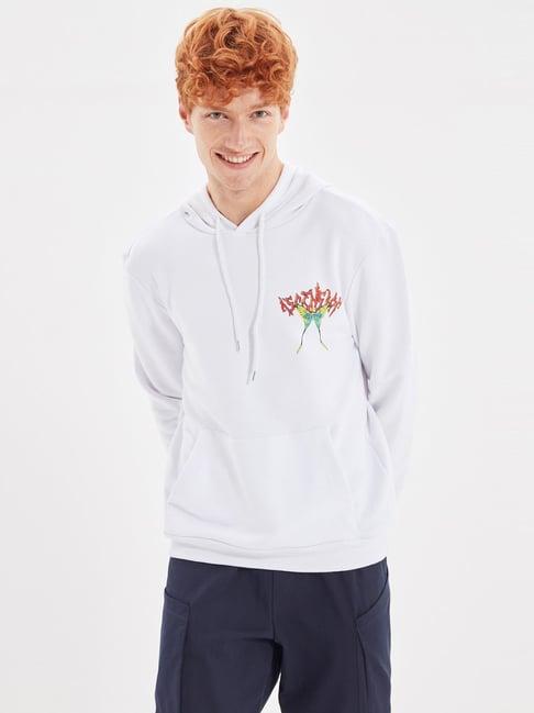 trendyol white regular fit printed hooded sweatshirt