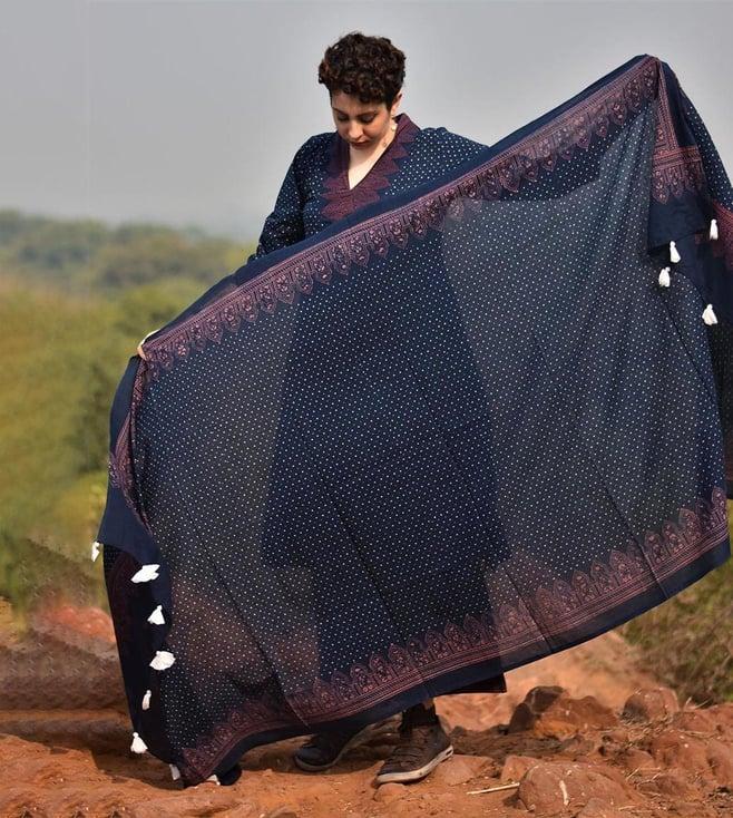 chidiyaa indigo rust blockprinted dupatta awargi