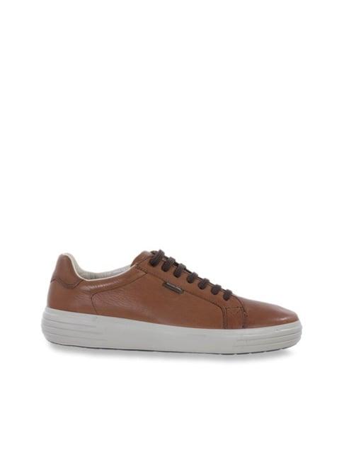 woodland men's rust casual sneakers