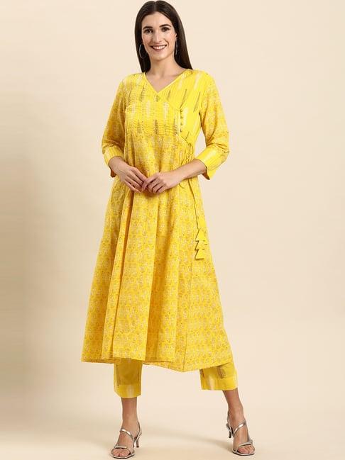 janasya women's yellow cotton kurta with pant