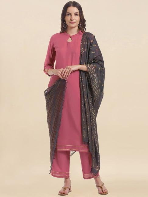 satrani pink kurta pant set with dupatta