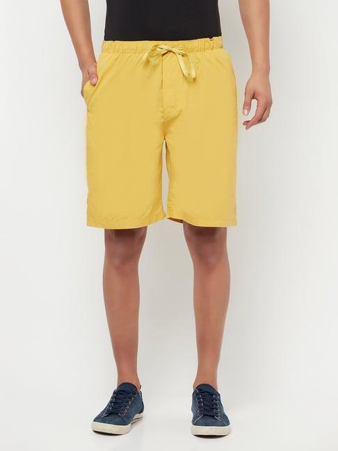 crimsoune club men yellow solid lounge shorts