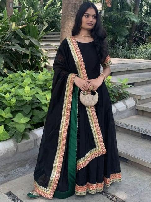 desi weavess black anarkali kurta with dupatta