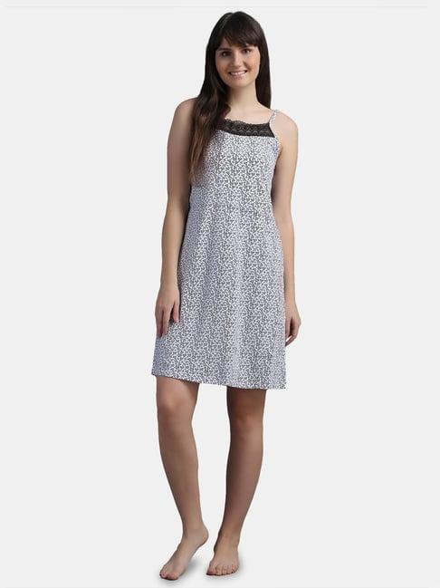 n-gal white printed night dress