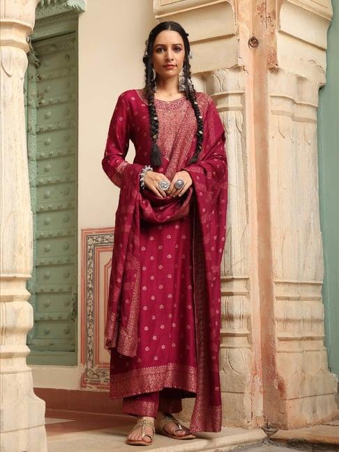 scakhi fuchsia embellished kurta with pants & dupatta