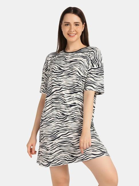 da intimo white & black printed night t-shirt dress