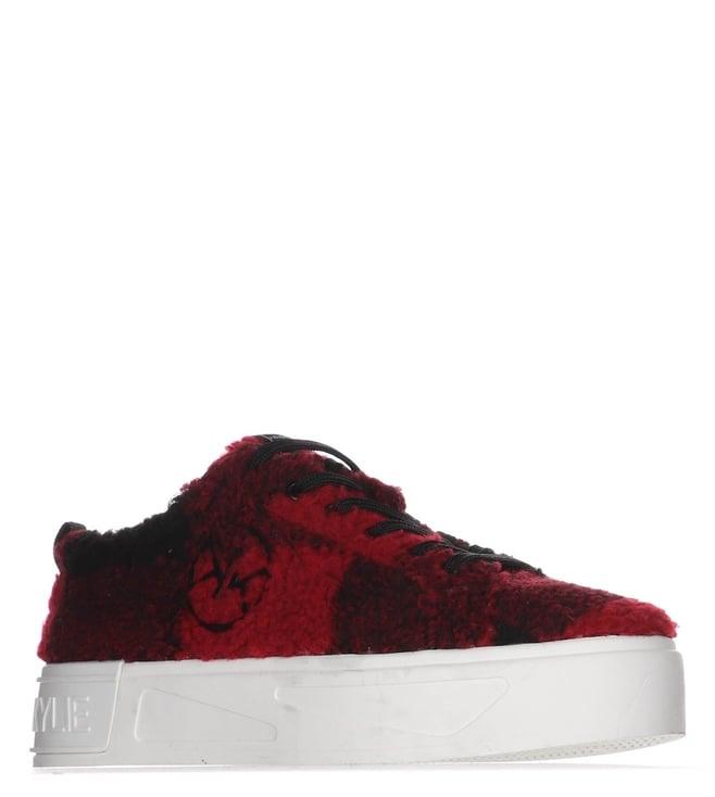 kendall + kylie women's buffalo brynn 2.0 sherpa low top lace up red sneakers