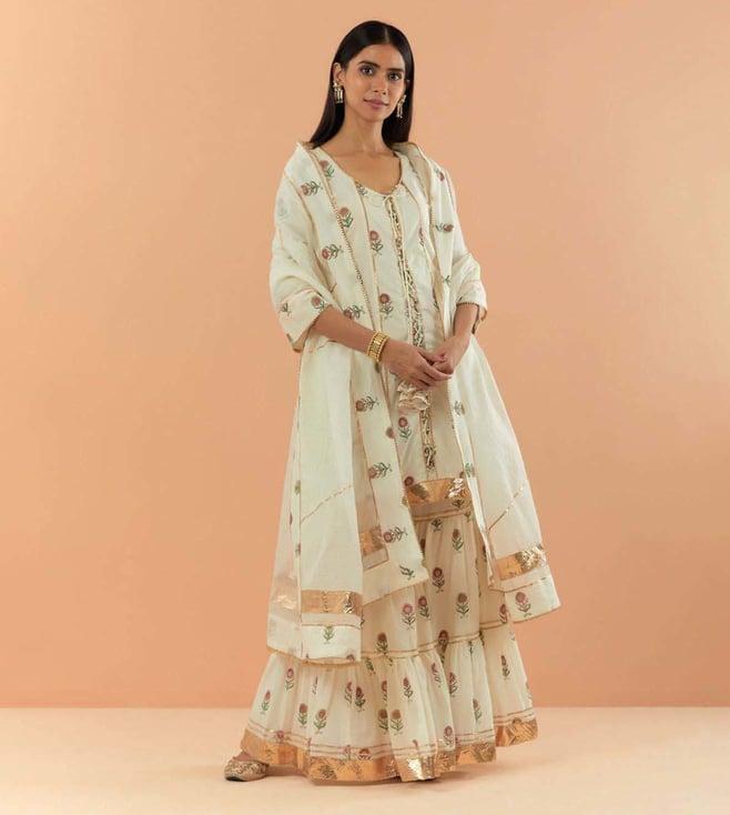 makaan.51 off white & gold saanjh ecru kota cotton dupatta