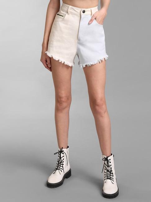 kz07 by kazo off white & light grey color-block denim shorts