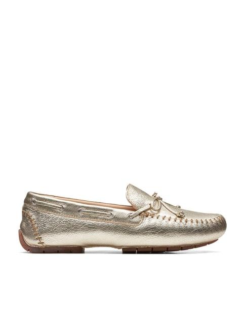 clarks women's champagne boat shoes