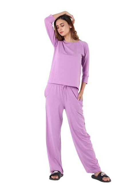 nite flite purple t-shirt with pyjamas