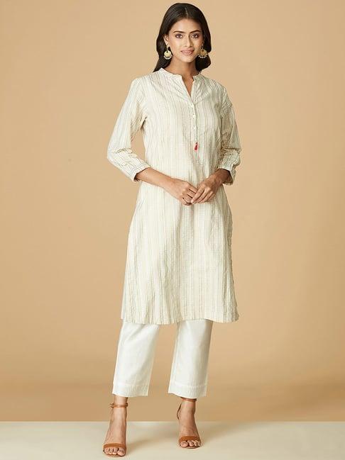 fabindia off-white cotton embroidered straight kurta