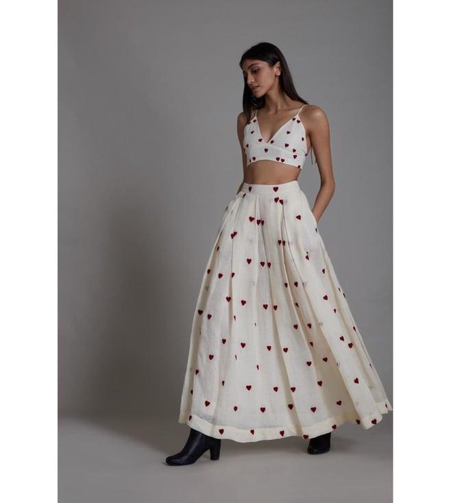 mati oatmeal heart lehenga